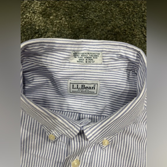 L.L. Bean Men's Blue and White Stripe Button-Down Dress Shirt - Picture 3 of 3